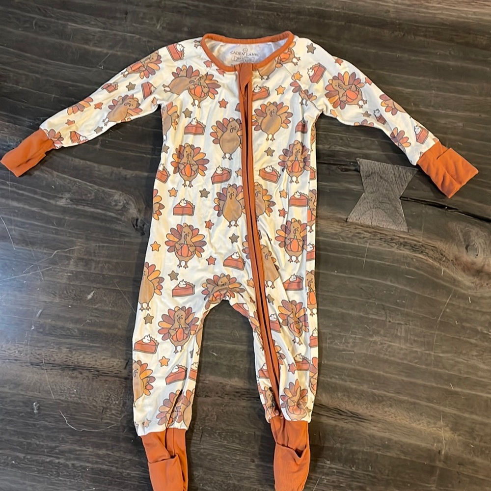 Caden Lane 3-6 month convertible footie